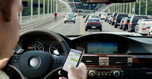 Texting While Driving Accident Attorneys | M.R. Parker Law, PC